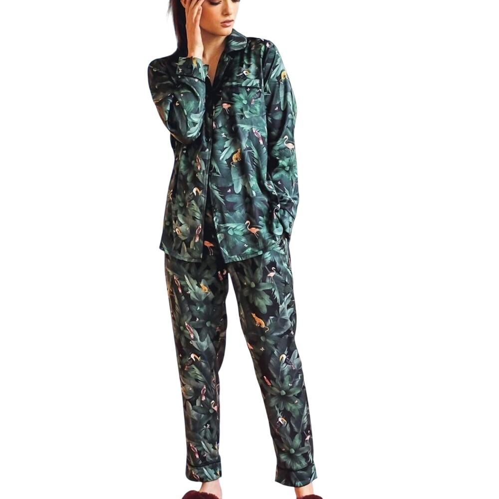 Plush Apparel Revolve Satin Pajama Set NWT Emerald Green Tropical Jungle Pants S - Picture 4 of 12